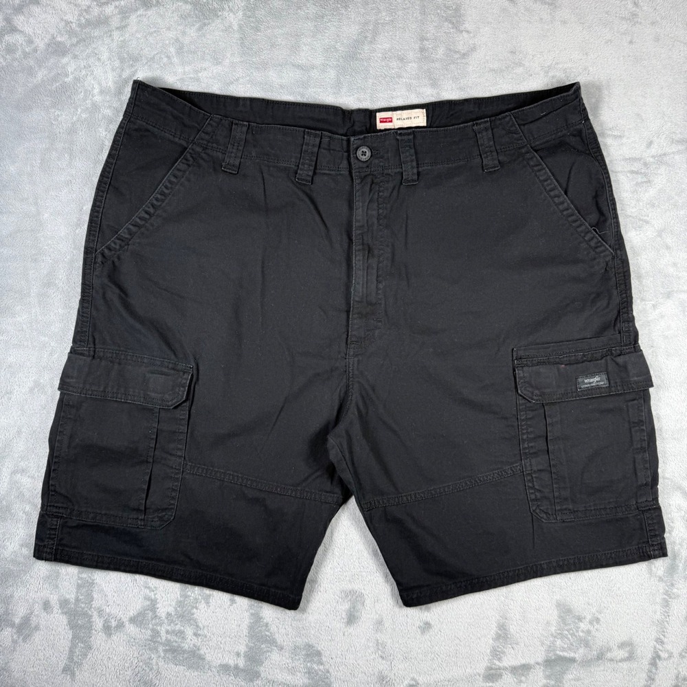 Wrangler Relaxed Fit Cargo Shorts‎ Men's Size 46 Black Flat Front Cotton Blend